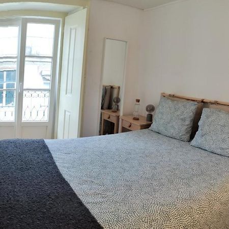 Central Bedroom In Shared House In Chiado - Historic Center Of Lisboa Eksteriør billede