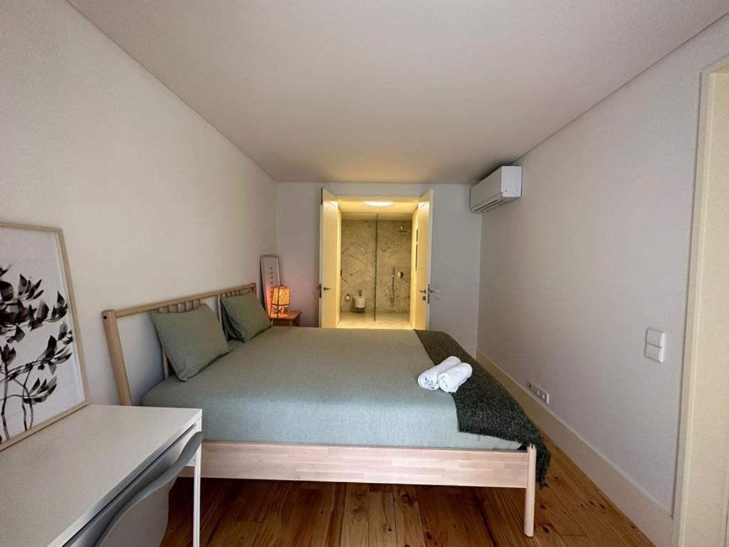 Central Bedroom In Shared House In Chiado - Historic Center Of Lisboa Eksteriør billede
