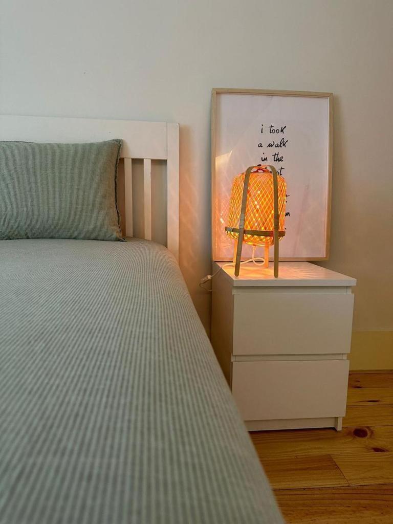 Central Bedroom In Shared House In Chiado - Historic Center Of Lisboa Eksteriør billede